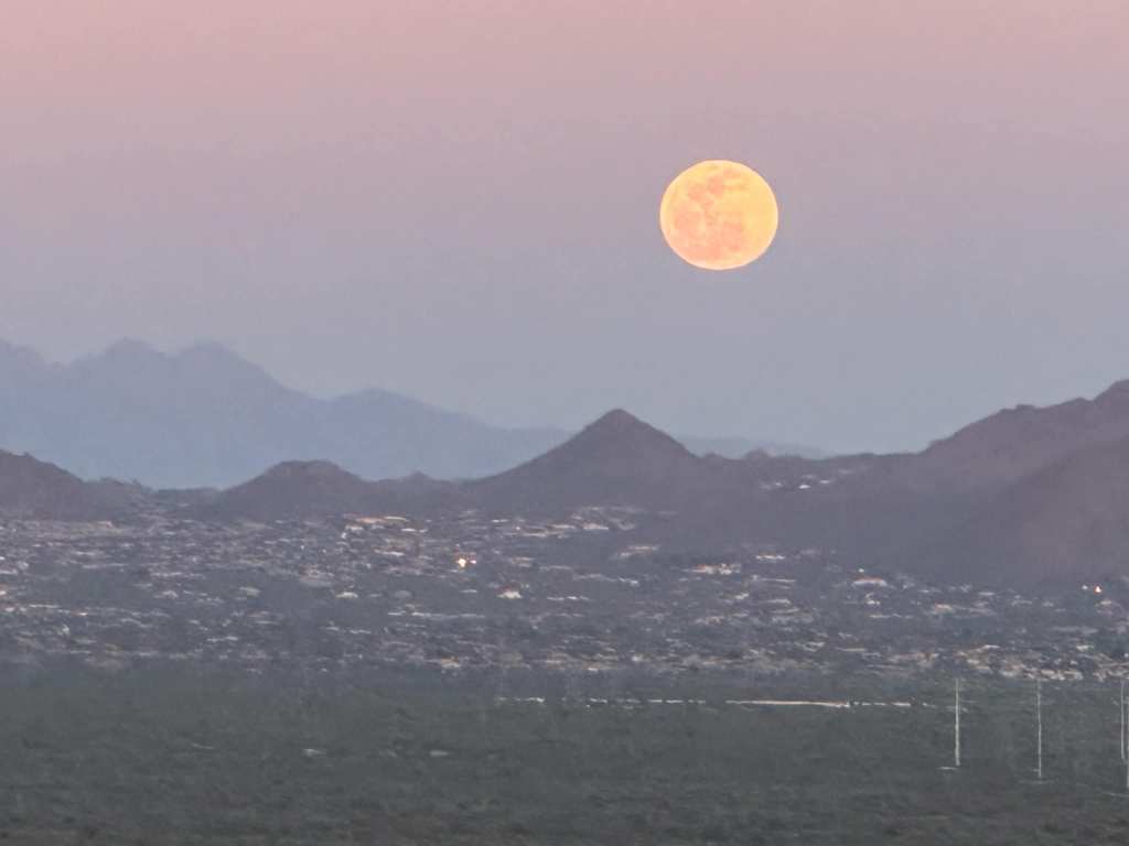 Moonrise over Arizona, April 11, 2023